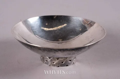 Pádraig Ó Mathúna, IRISH SILVER BOWL, 1982, Irish silver