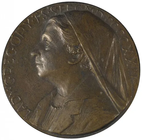 Theodore Spicer-Simson, PORTRAIT OF LADY GREGORY, uniface cast bronze medallion