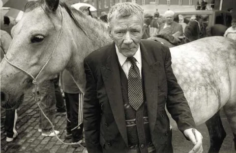 Andrew Ward, HORSE TRADER, SMITHFIELD HORSE MARKET, 2003, gelatin silver print