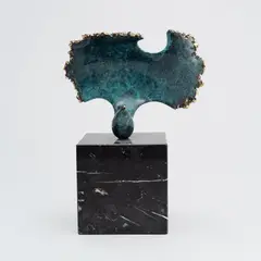 José Luis Pequeño, A bird, enameld bronze on marble stand