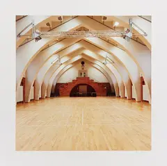 Candida Höfer, Sporthalle Karlsruhe, 1998, Chromogenic print