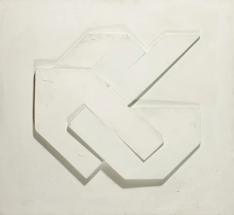 Margaret Mellis, WHITE RELIEF (4) [LOVER'S KNOT], 1971, wood with relief
