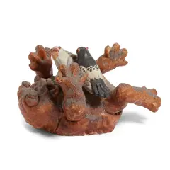 David Gilhooly, Bread Frog Eaten by Pigeons, 1977, glazed ceramic