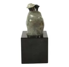 Guilloume, Heart to Heart, 2005, patinated bronze, mounted to slate plinth