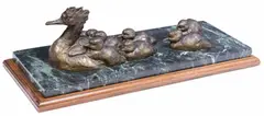 Andrea Wilkinson, Mother Duck and Ducklings, Patinated bronze sculpture