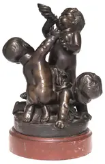 Michel Claude Clodion, Playful Cherubs, Patinated bronze figural group