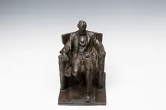 Daniel Chester French, Seated Lincoln, 1915, Bronze