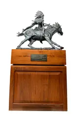 Fred Fellows, Beneath the Eagle’s Wing, bronze