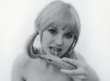 Natalia LL, SZTUKA KONSUMPCYJNA