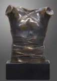 Pancerz (Cuirasse II) by Igor Mitoraj, 1986, brąz, podstawa kamienna, sold Jul 2021