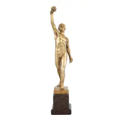 Julius Schmidt-Felling, Atlet purtând flacăra olimpică, cca. 1910, bronz turnat, cizelat, gravat, aurit, granit