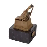 San Narciso de Las Moscas by Salvador Dalí, bronz aurit, sold Jan 2025
