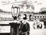 Aurel Bauh, Fotografie a lui Paul Neagu, cu adnotări olografe, realizat în timpul primei vizite a artistului în Republica Democrată Germană, 1968, provine din arhiva personală a lui Paul Neagu