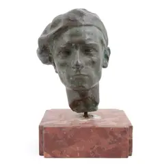 Vânător de munte by Alexandru Călinescu, bronz, sold Mar 2024