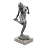Edgar Degas, Balerina privindu-și talpa piciorului drept, bronz