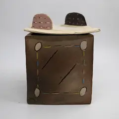 Denis O'Connor, Square lidded box, painted ceramic, c. 1980s (AF)
