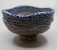 Mirek Smisek, Large 'Kapiti' pedestal bowl, salt glazed stoneware, in rich bright blue giving to brown and olive green to the centre and to the foot, carved with banded design around the sides, from the 'Kapiti' series, ca. 1975