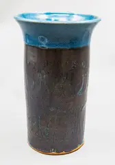 Peter Stichbury, Large cylindrical vase, stoneware with grey rutile glaze over tenmoku
