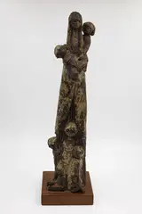 Muriel Carrick Moody, Untitled (Mother with children), glazed ceramic on wooden base