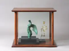 Greer Twiss, Winged Being (Bronze and Bones), cast bronze, skeleton and artist’s vitrine
