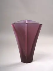 Ann Robinson, Curved Vase, cast glass
