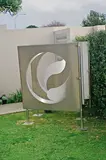 Marté Szirmay, Ying-Yang, aluminium sheet and stainless steel (1986)