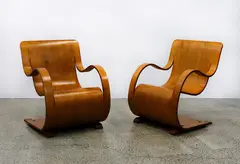 Garth Chester, A fine and original pair of Curvesse chairs