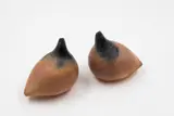 Jo Munro, Pair of birds, raku fired ceramic