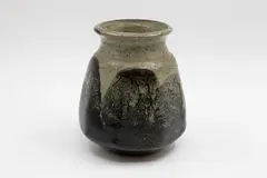Potter Unknown, Octagonal vase, stoneware with dark and light grey glazes