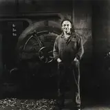 Glenn Busch, Charlie Roughton: Foreman, Metal Foundry (Wellington, 1982), gelatin silver print