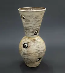 Paul Maseyk, Eye See You (White), clay, slips, glaze, copper wire