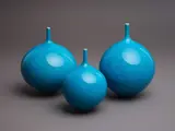 Peter Collis, Three orb vases, with spire neck and crackled bright turquoise glaze (AF)
