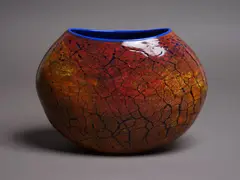 Garry Nash, Crackled vase, blown glass