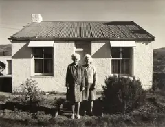 Robin Morrison, Fanny and Rachel Short, Bannockburn (1978), vintage print