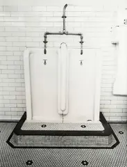Jan Nauta, NAG Urinal, black and white photograph