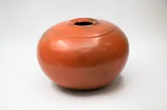 Robyn Stewart, Ovoid jar, dung-fired and burnished ceramic with polished orange-brown surface