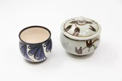 Anneke Borren, Ceramic cup, together with a small Nicholas Brandon lidded bowl
