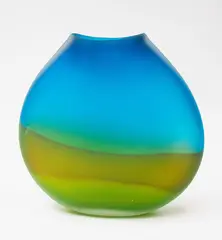 Garry Nash, Landscape vessel, blown glass