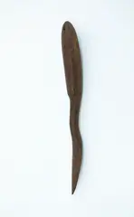 Ketu, Wooden digging implement, dark brown wood, oval handle and single suspension hole, short rounded edged shaft, paddle shaped blade