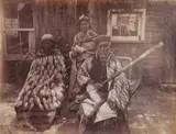 Photographer Unknown, Te Taupua - Chief of Rotorua (together with) his Wife and Sister