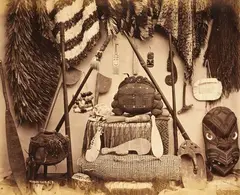 Elizabeth Pulman, Maori Curios, albumen print