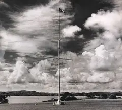 Eric Lee-Johnson, Flagstaff at Waitangi, black and white photo