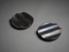 Marté Szirmay, Duality, cast bronze, two pieces of varying configuration, 2009