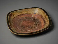 Len Castle, Large rectangular platter, stoneware with ‘tipped in’ textured clay inclusion to the well, pale green ash glaze and oxide wash