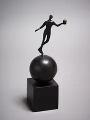 Vicky Savage, Holding the Balance, cast bronze, AP
