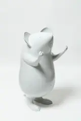 Seung Yul Oh, Pokpo (Variation III), fibreglass, steel and two-pot automotive paint, edition of 10