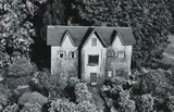Peter Peryer, Home