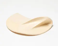 Marté Szirmay, Untitled – Table Sculpture, mixed media