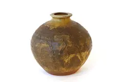 Floor vase by Peter Alger, Stoneware, the body with combed decoration, offered Sep 2019