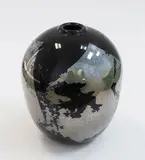 Gary Nash, Black glass vase